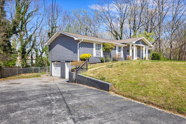 483 King Crest Lane, Hixson, TN 37343