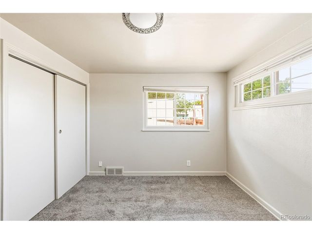 2690 E 49th Ave, Denver, CO 80216