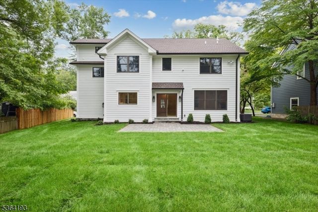 35 Jackson Ave, Chatham Boro, NJ 07928