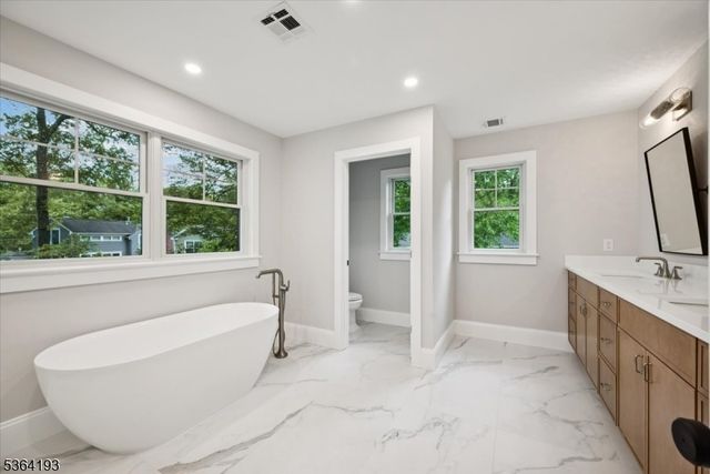 35 Jackson Ave, Chatham Boro, NJ 07928