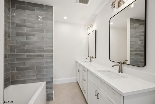 35 Jackson Ave, Chatham Boro, NJ 07928