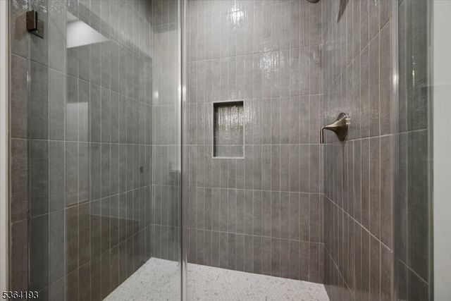 35 Jackson Ave, Chatham Boro, NJ 07928