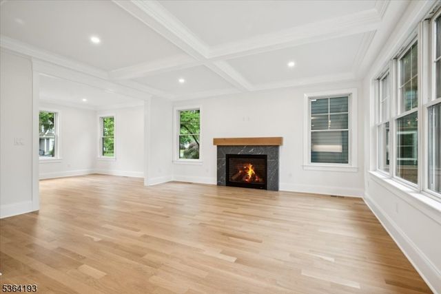 35 Jackson Ave, Chatham Boro, NJ 07928