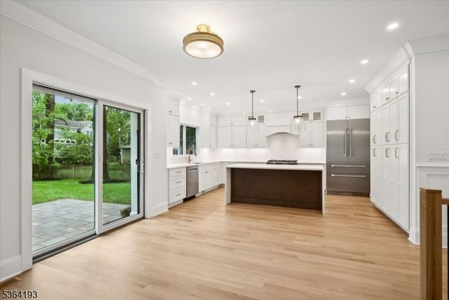 35 Jackson Ave, Chatham Boro, NJ 07928