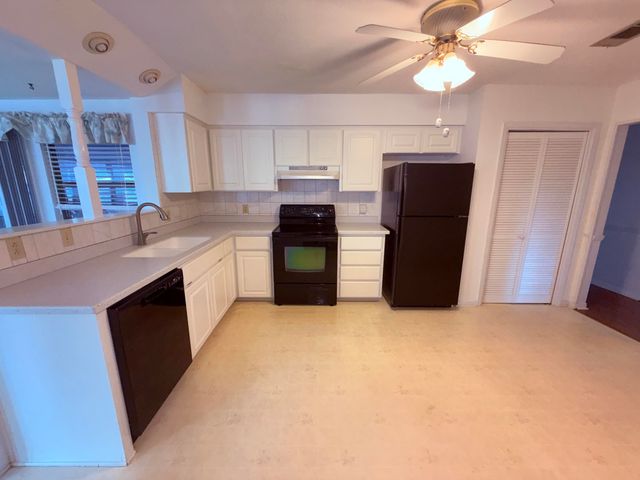 301 Dawn Lane, Mary Esther, FL 32569