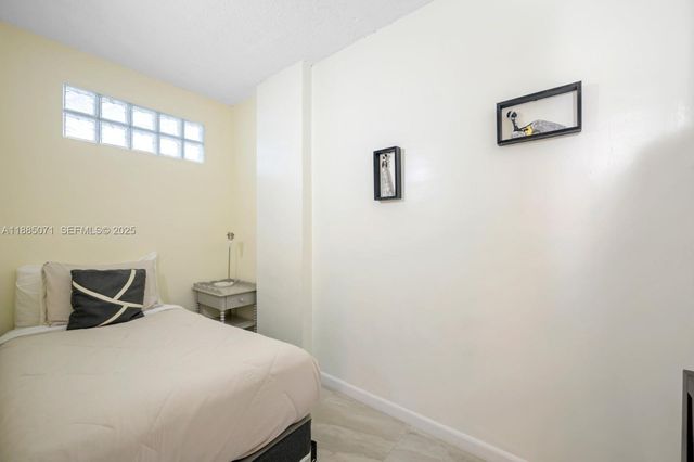 19370 Collins Avenue 1425, Sunny Isles Beach, FL 33160