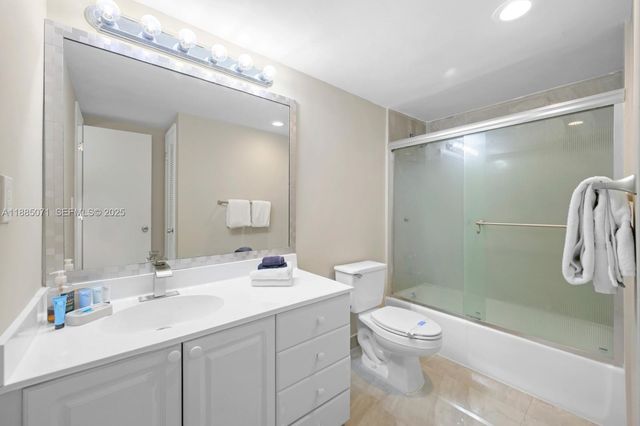 19370 Collins Avenue 1425, Sunny Isles Beach, FL 33160