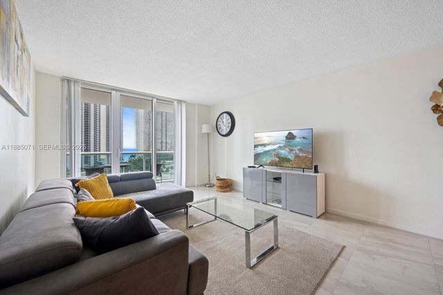 19370 Collins Avenue 1425, Sunny Isles Beach, FL 33160