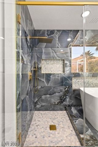 1613 Shadow Rock Drive, Las Vegas, NV 89117