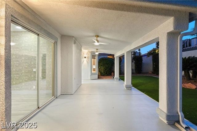 1613 Shadow Rock Drive, Las Vegas, NV 89117