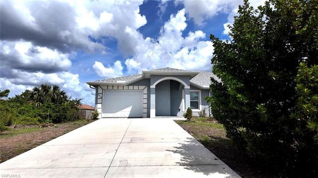 4518 14th ST SW, Lehigh Acres, FL 33973