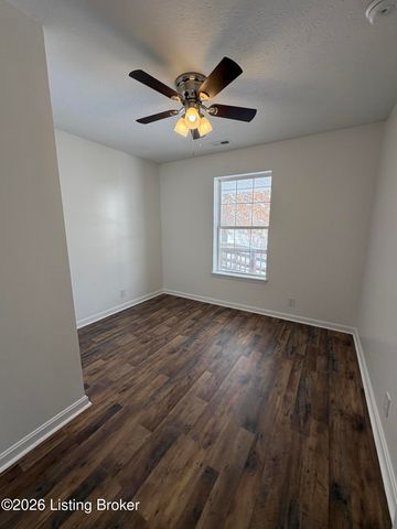 275 5th Ave, Shepherdsville, KY 40165