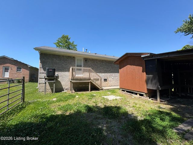 275 5th Ave, Shepherdsville, KY 40165