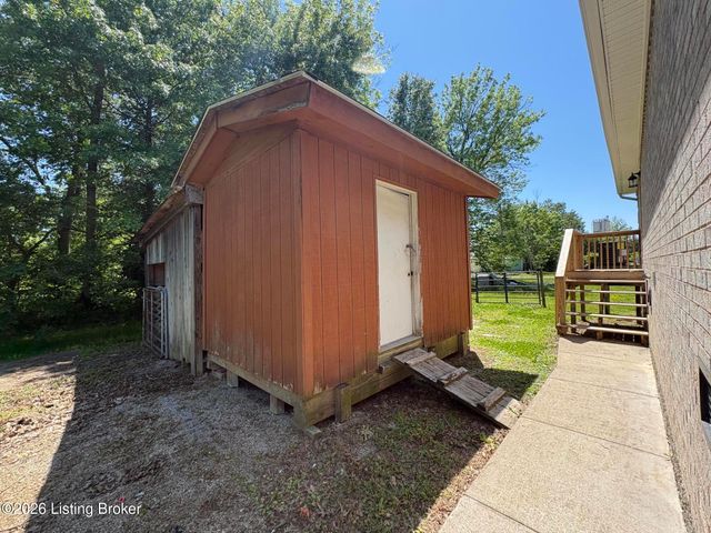 275 5th Ave, Shepherdsville, KY 40165