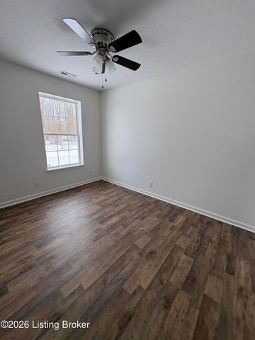 275 5th Ave, Shepherdsville, KY 40165