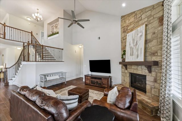 1819 Eagle Creek Drive, Friendswood, TX 77546