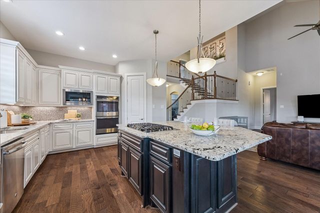 1819 Eagle Creek Drive, Friendswood, TX 77546