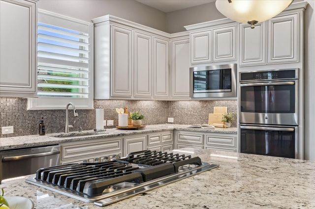 1819 Eagle Creek Drive, Friendswood, TX 77546