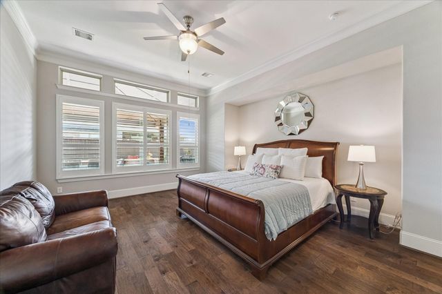 1819 Eagle Creek Drive, Friendswood, TX 77546