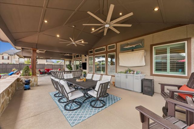 1819 Eagle Creek Drive, Friendswood, TX 77546