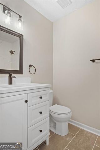 350 Roundup Trail, Ellenwood, GA 30294