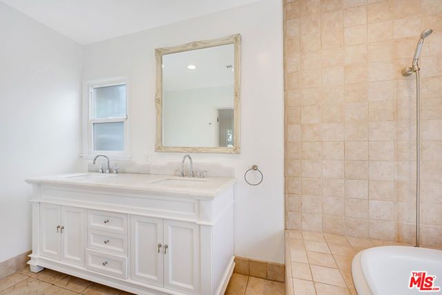 149 S Kenter Avenue, Los Angeles, CA 90049