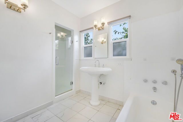 149 S Kenter Avenue, Los Angeles, CA 90049