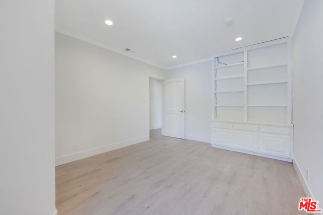 149 S Kenter Avenue, Los Angeles, CA 90049