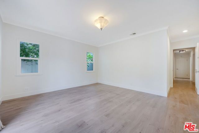 149 S Kenter Avenue, Los Angeles, CA 90049