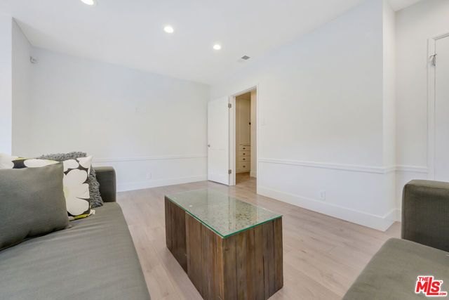 149 S Kenter Avenue, Los Angeles, CA 90049