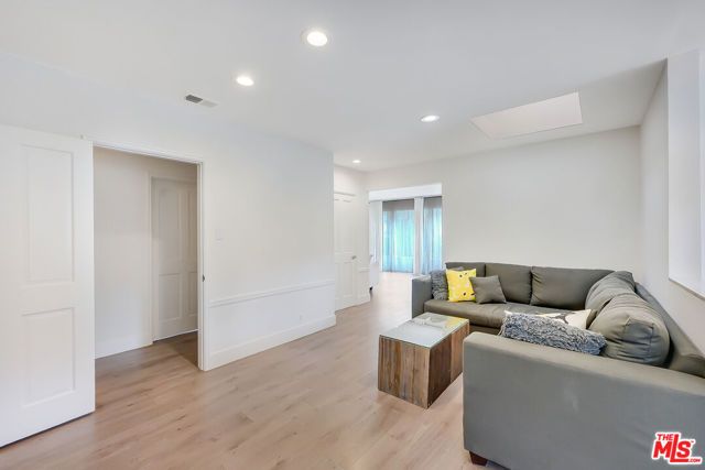 149 S Kenter Avenue, Los Angeles, CA 90049