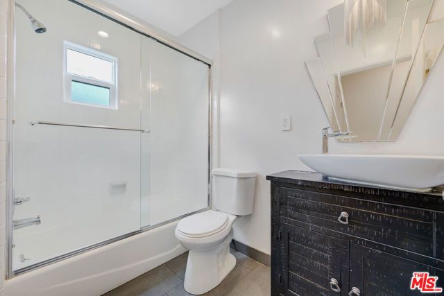 149 S Kenter Avenue, Los Angeles, CA 90049
