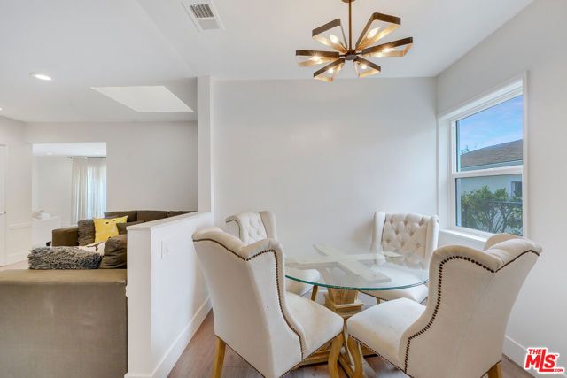 149 S Kenter Avenue, Los Angeles, CA 90049