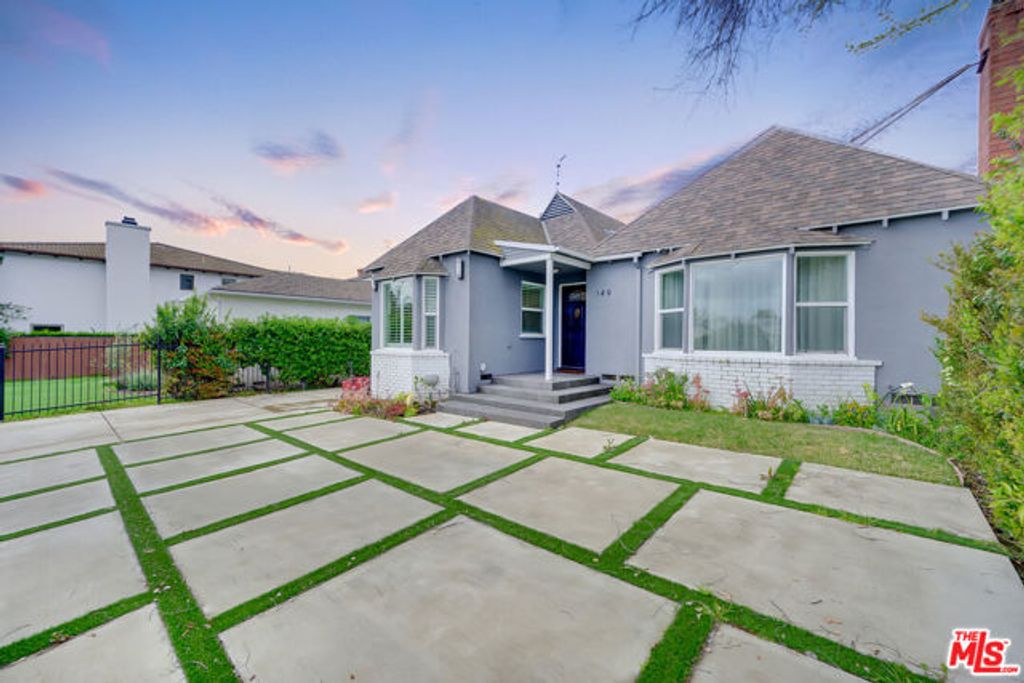 149 S Kenter Avenue, Los Angeles, CA 90049