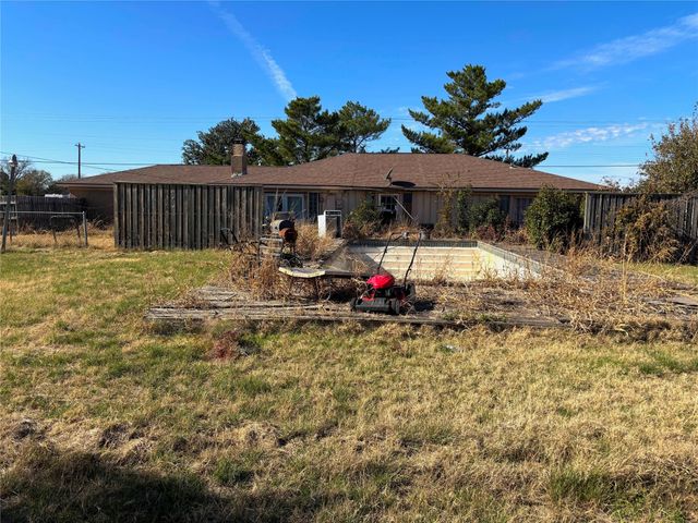 3201 E Lake Road, Abilene, TX 79601