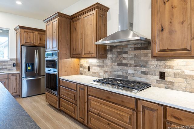 811 Horseshoe Falls, Bandera, TX 78003