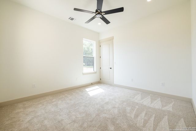 811 Horseshoe Falls, Bandera, TX 78003