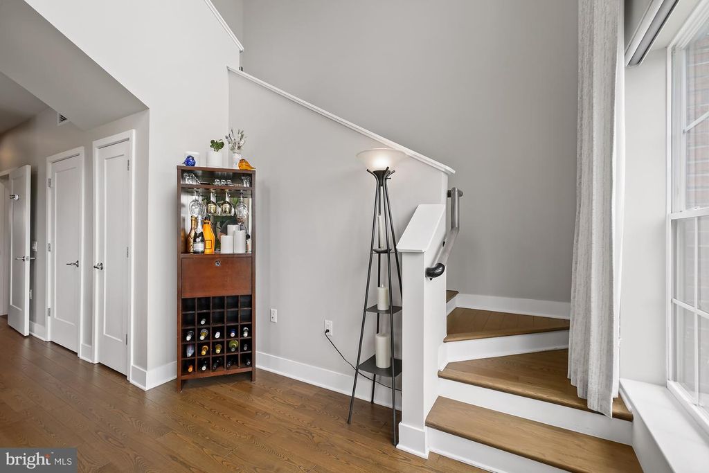 Image 30 of property listing at 502 DIAMONDBACK DR #404, Gaithersburg, MD 20878