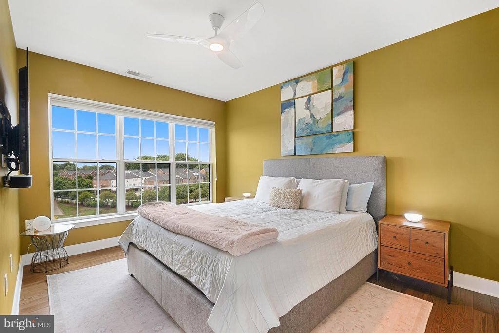 Image 35 of property listing at 502 DIAMONDBACK DR #404, Gaithersburg, MD 20878