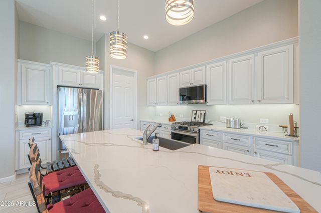 4596 W LOMA VERDE Avenue, Eloy, AZ 85131