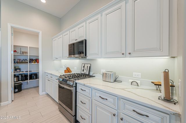 4596 W LOMA VERDE Avenue, Eloy, AZ 85131