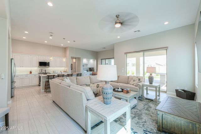 4596 W LOMA VERDE Avenue, Eloy, AZ 85131