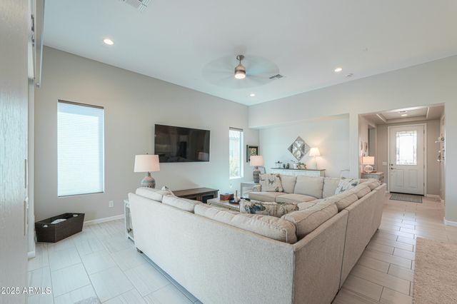 4596 W LOMA VERDE Avenue, Eloy, AZ 85131