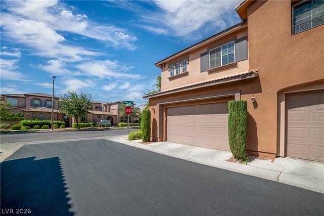 11404 Belmont Lake Drive 101, Las Vegas, NV 89135