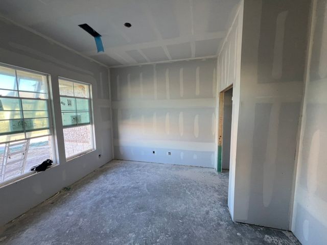 561 Waterford Park Boulevard, Weatherford, TX 76087