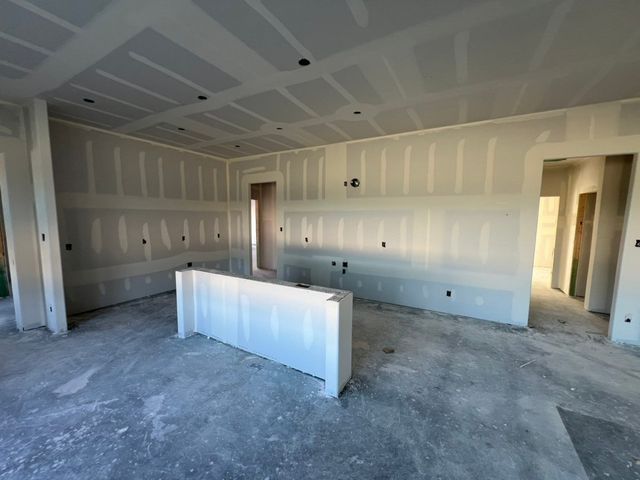 561 Waterford Park Boulevard, Weatherford, TX 76087