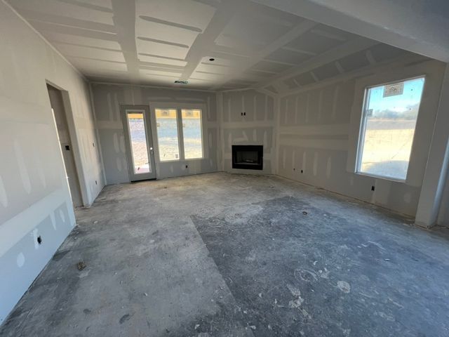 561 Waterford Park Boulevard, Weatherford, TX 76087