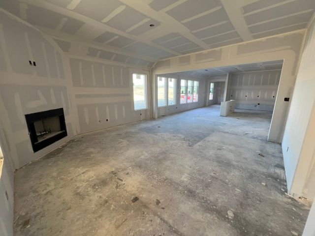 561 Waterford Park Boulevard, Weatherford, TX 76087