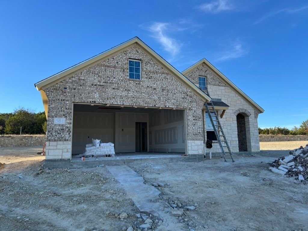 561 Waterford Park Boulevard, Weatherford, TX 76087