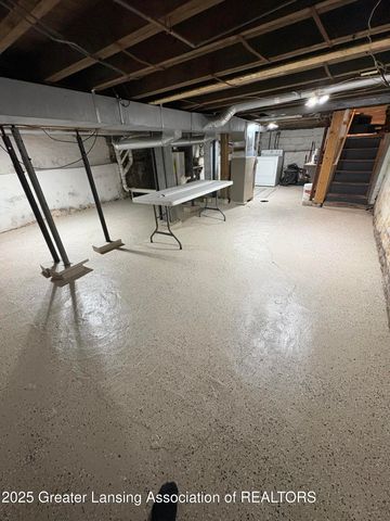 812 Cypress Street, Lansing, MI 48906